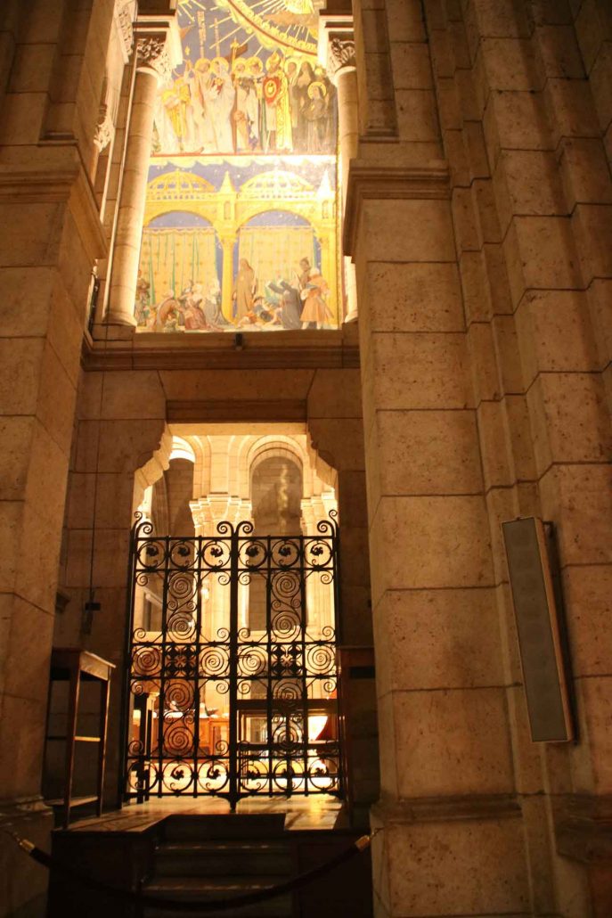 berühmtes Deckenmosaik in Sacre Coeur